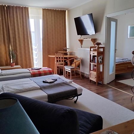 St. Benedek Apartmanlakas Lägenhet Mezőkövesd Exteriör bild