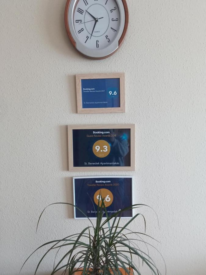 St. Benedek Apartmanlakas Lägenhet Mezőkövesd Exteriör bild