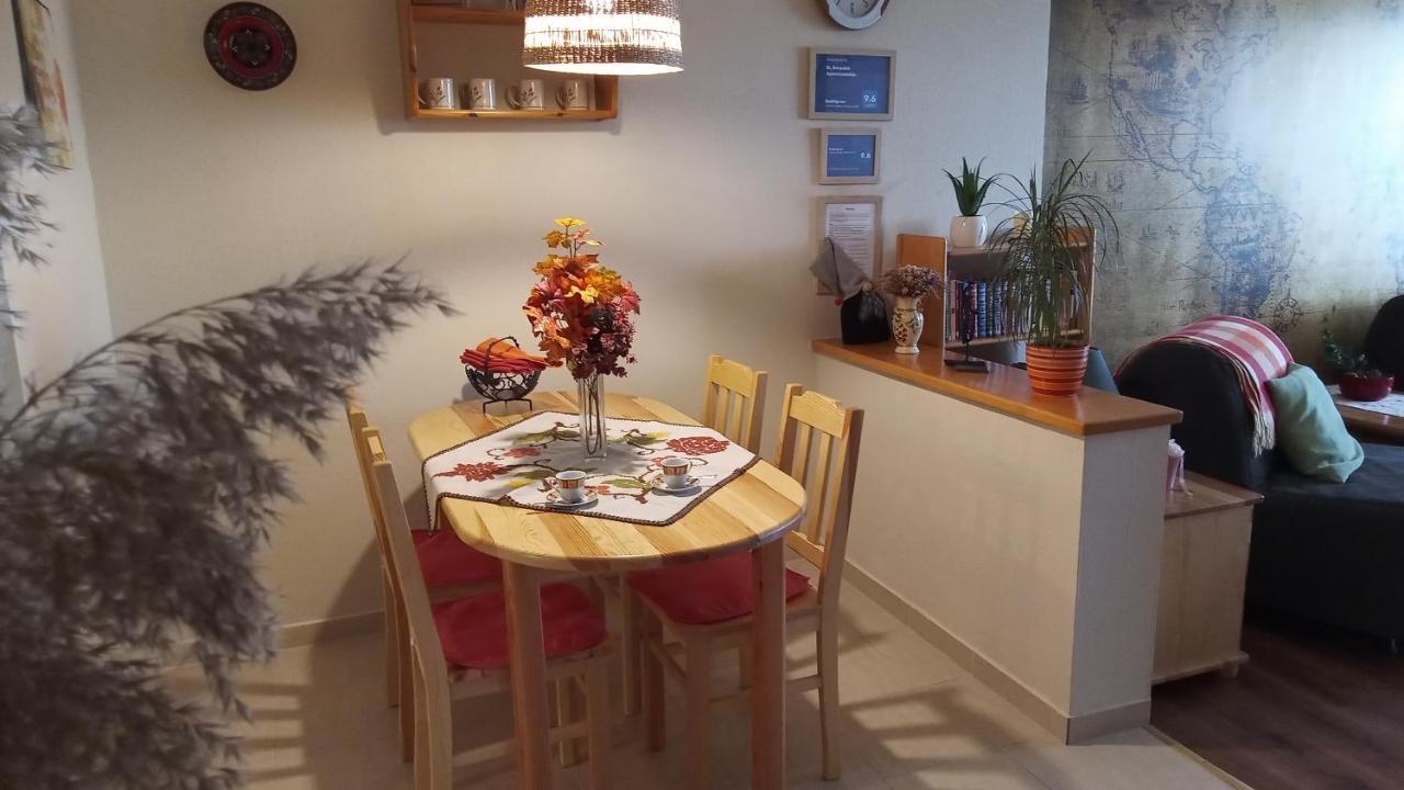 St. Benedek Apartmanlakas Lägenhet Mezőkövesd Exteriör bild