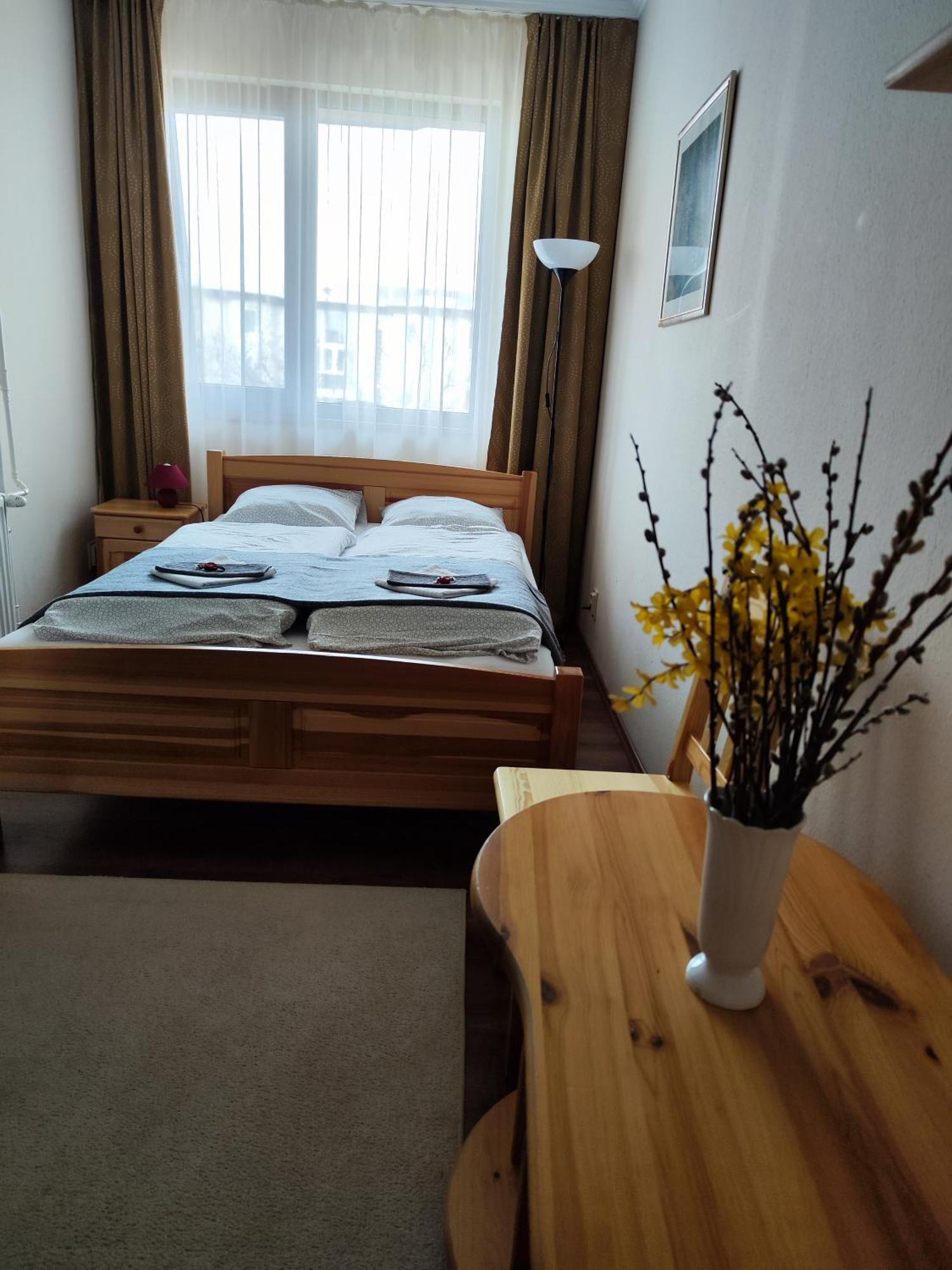 St. Benedek Apartmanlakas Lägenhet Mezőkövesd Exteriör bild