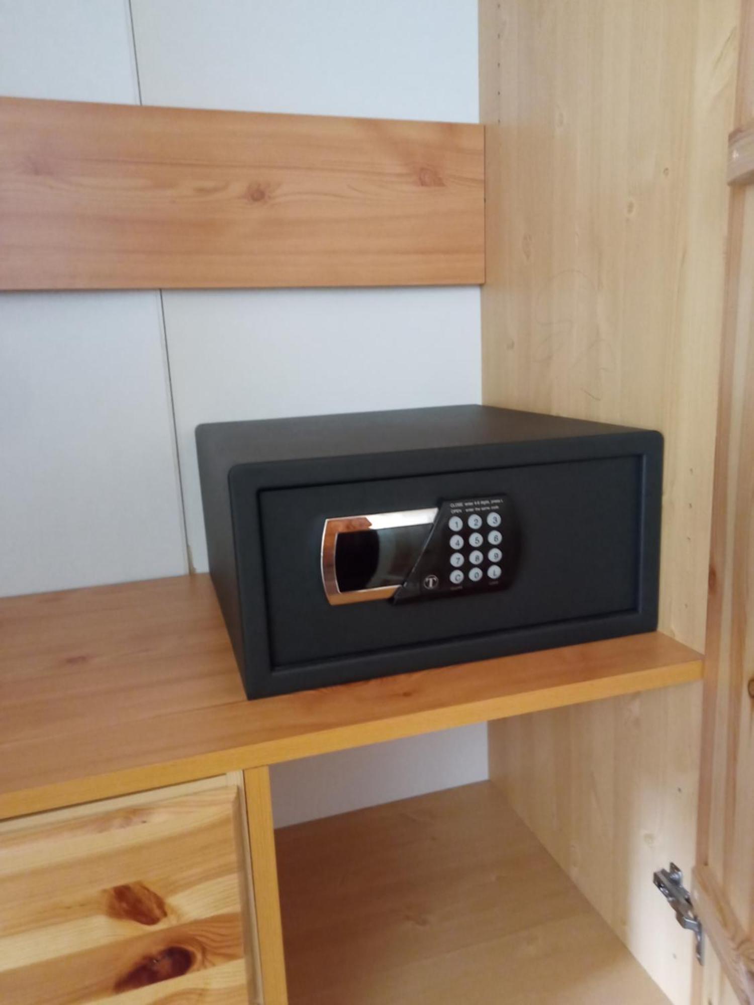 St. Benedek Apartmanlakas Lägenhet Mezőkövesd Exteriör bild
