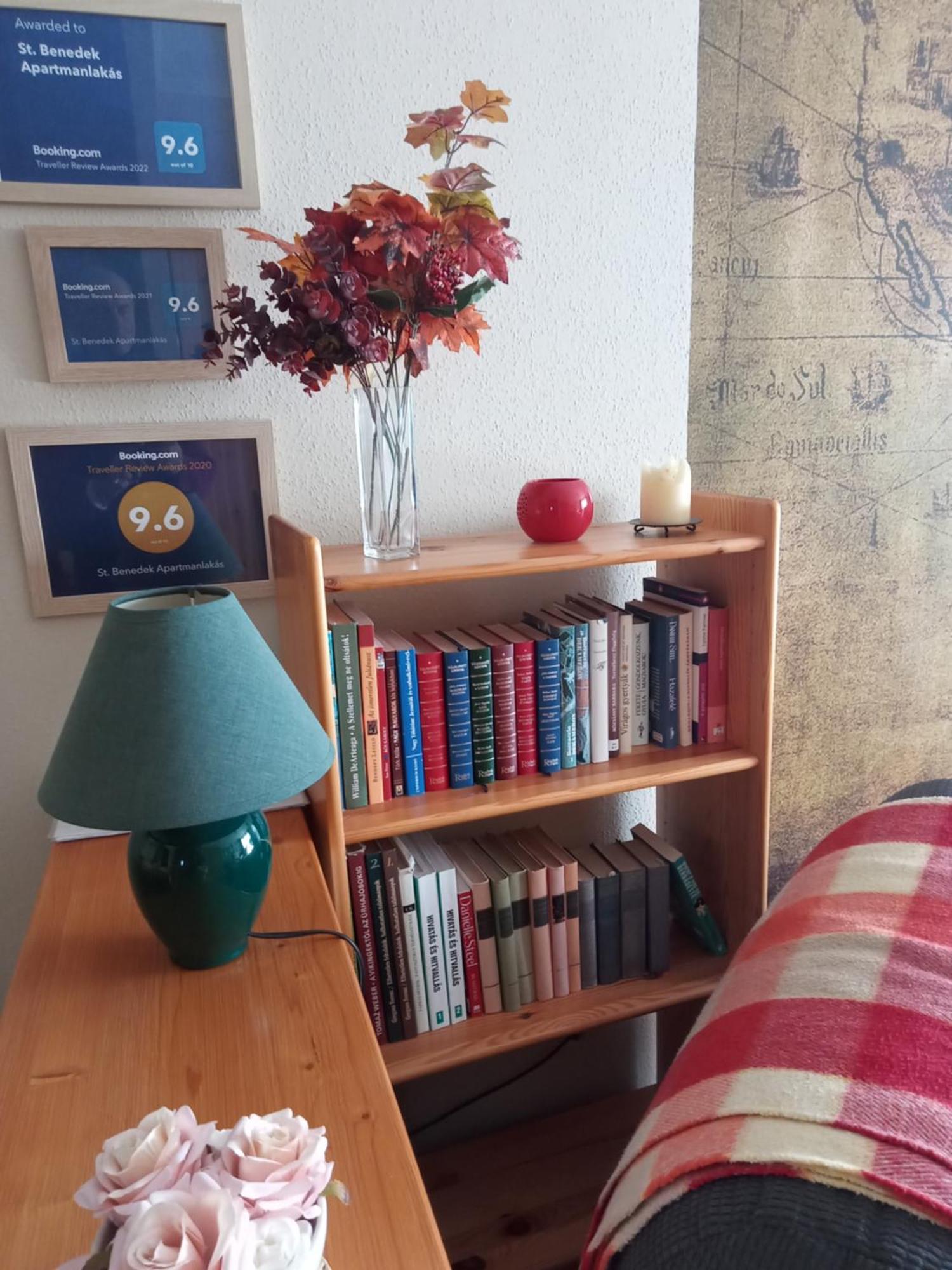 St. Benedek Apartmanlakas Lägenhet Mezőkövesd Exteriör bild